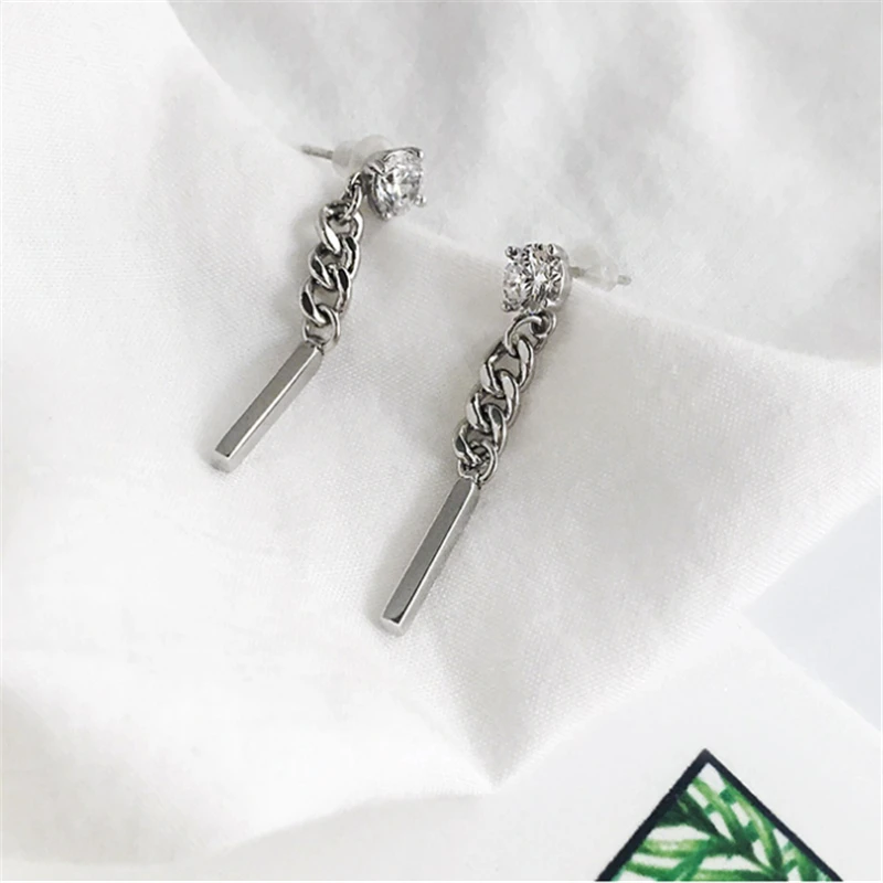 trendy luxury simple 925 sterling sliver cross chain hanging earrings 2019 women accessories brincos summer dangle earring ED681
trendy luxury simple 925 sterling sliver cross chain hanging earrings 2019 women accessories brincos summer dangle earring ED681