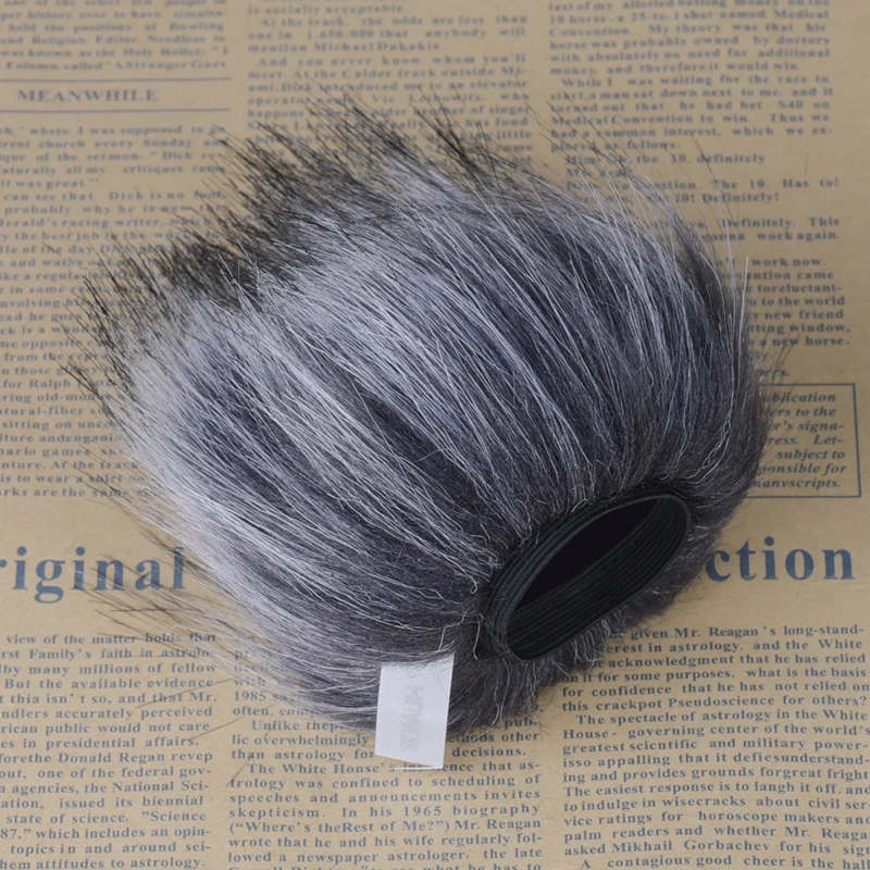 Professional Outdoor Dusty MIC Furry Cover Windscreen Windshield Muff For TASCAM DR-40 DR40 Voice Recording Pen
Professional Outdoor Dusty MIC Furry Cover Windscreen Windshield Muff For TASCAM DR-40 DR40 Voice Recording Pen