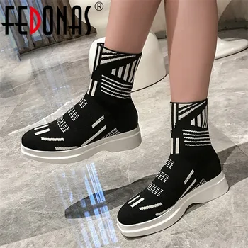 FEDONAS 2021 New Arrival Spring Autumn Mixed Colors Women Socks Boots Fashion Slip-on Square Toe Platforms Casual Ankle Boots
FEDONAS 2021 New Arrival Spring Autumn Mixed Colors Women Socks Boots Fashion Slip-on Square Toe Platforms Casual Ankle Boots