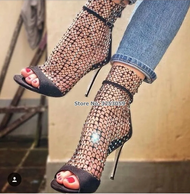 ALMUDENA Newest Black Silver Bling Bling Sandal Boots Hollow Out Cage Sandals Glittering Crystal Wedding Shoes Rhinestone Pumps
ALMUDENA Newest Black Silver Bling Bling Sandal Boots Hollow Out Cage Sandals Glittering Crystal Wedding Shoes Rhinestone Pumps