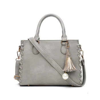 Top Quality Women Pu Leather Handbags Ladies Large Tote Bag Female Square Tassel Shoulder Bags Bolsas Femininas Black
Top Quality Women Pu Leather Handbags Ladies Large Tote Bag Female Square Tassel Shoulder Bags Bolsas Femininas Black