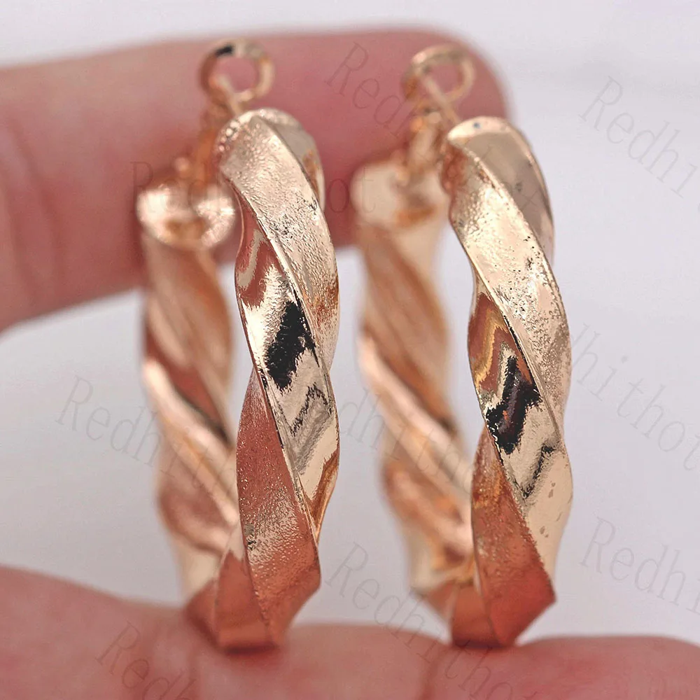 Luxurious earrings Trendy Hoop Earrings for Women Gold Filled Women Pageant Earrings Fashion Jewelry Wedding accessories
Luxurious earrings Trendy Hoop Earrings for Women Gold Filled Women Pageant Earrings Fashion Jewelry Wedding accessories