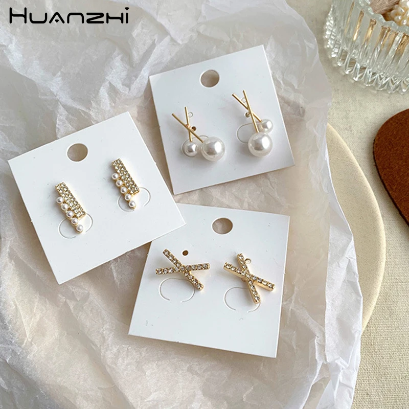 HUANZHI Unique Korea Rhinestone X Shaped Golden New Geometric Elegant Metal Silver Stud Earrings for Women Wedding Daily Party
HUANZHI Unique Korea Rhinestone X Shaped Golden New Geometric Elegant Metal Silver Stud Earrings for Women Wedding Daily Party