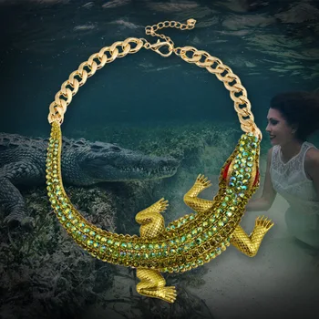 Hyperbole Style Crystal Rhinestone Crocodile Statement Necklace Women Gold Color Thick Chain Choker Necklace Collier Femme 2020
Hyperbole Style Crystal Rhinestone Crocodile Statement Necklace Women Gold Color Thick Chain Choker Necklace Collier Femme 2020