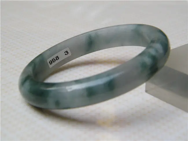 NEW CHINA JADE FASHION JEWELRY 100% NATURAL GREEN JADEITE JADE BRACELET 57MM a 5.19
NEW CHINA JADE FASHION JEWELRY 100% NATURAL GREEN JADEITE JADE BRACELET 57MM a 5.19