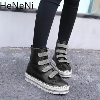 Winter New Genuine Leather Women high top Ankle Boots Women platform Boots Women Crystal Top Quality Fashion Flat Women Shoes 
Winter New Genuine Leather Women high top Ankle Boots Women platform Boots Women Crystal Top Quality Fashion Flat Women Shoes