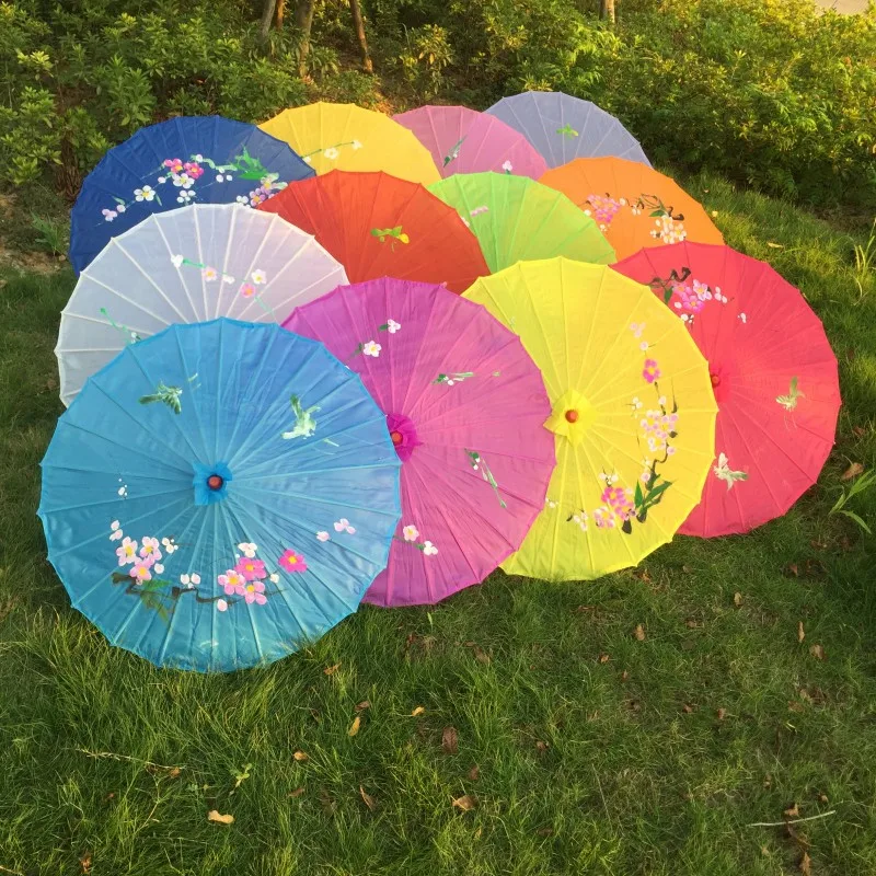 Free shipping 5pcs/lot hand-painted flower design 12colors Chinese art umbrella bamboo frame silk parasol for bride & bridemaid
Free shipping 5pcs/lot hand-painted flower design 12colors Chinese art umbrella bamboo frame silk parasol for bride & bridemaid