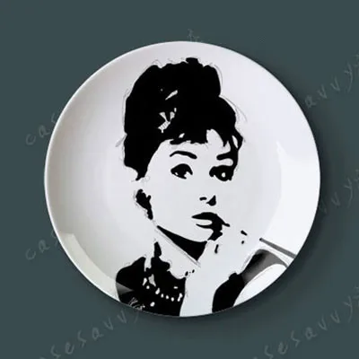 Famous Film, Stage Actor Audrey Hepburn Decorative Plate Abstract Wall Hanging Craft Dish Home/hotel Decor Wholesale 8 Inch
Famous Film, Stage Actor Audrey Hepburn Decorative Plate Abstract Wall Hanging Craft Dish Home/hotel Decor Wholesale 8 Inch
