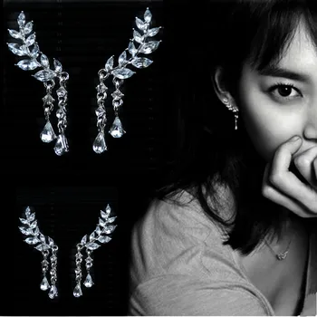 E0106 The New Fashion Jewelry Shining Crystal Leaves Earrings For Women 2017 Double Cubic Zircon Tassel Earrings High Quality
E0106 The New Fashion Jewelry Shining Crystal Leaves Earrings For Women 2017 Double Cubic Zircon Tassel Earrings High Quality