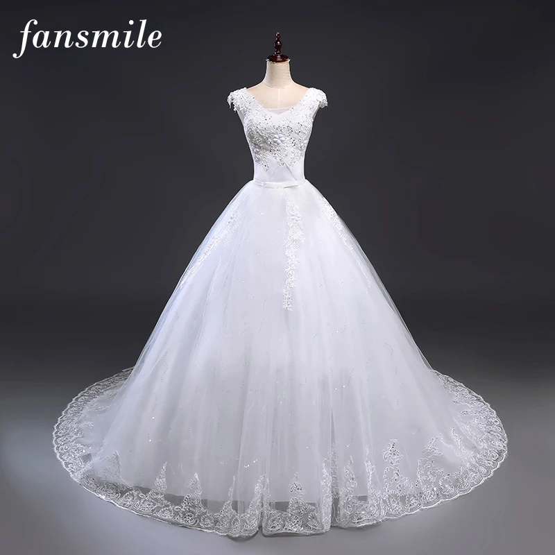 Fansmile Cheap Vintage Lace Up Long Train Wedding Dresses 2019 Plus Size Wedding Gowns Bridal Dress Vestido de Noiva FSM-238T
Fansmile Cheap Vintage Lace Up Long Train Wedding Dresses 2019 Plus Size Wedding Gowns Bridal Dress Vestido de Noiva FSM-238T