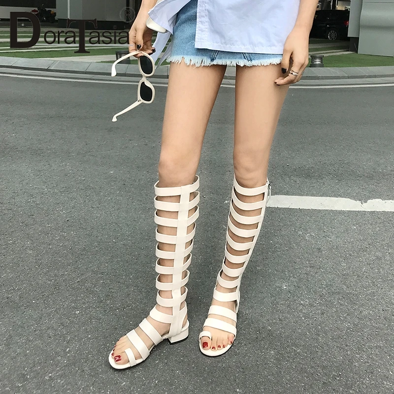 DoraTasia 2019 New 34-42 Brand Women Summer Gladiator Sandals Ladies Whole Genuine Leather Black Med Heels Casual Shoes Woman
DoraTasia 2019 New 34-42 Brand Women Summer Gladiator Sandals Ladies Whole Genuine Leather Black Med Heels Casual Shoes Woman
