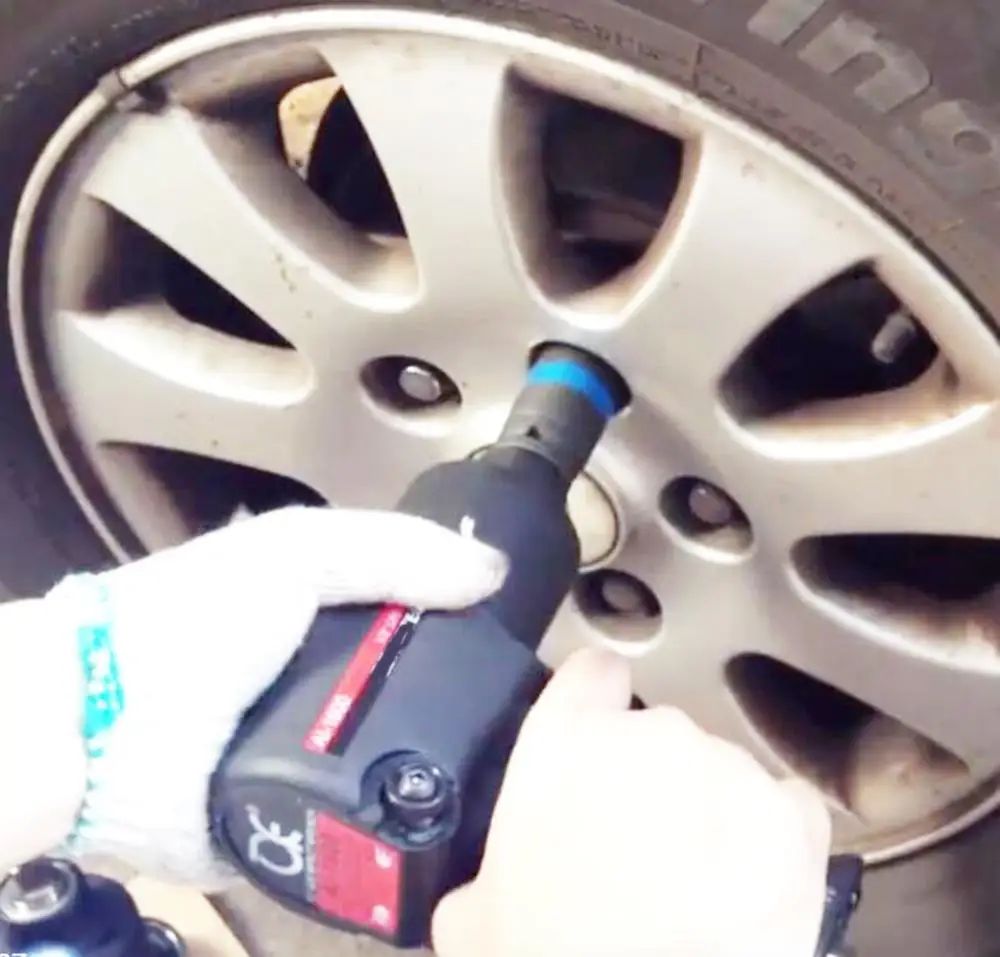 1/2",1350N.M Impact air torque wrench, pneumatic spanner tool auto truck car tire install dismantle repairing machine
1/2",1350N.M Impact air torque wrench, pneumatic spanner tool auto truck car tire install dismantle repairing machine