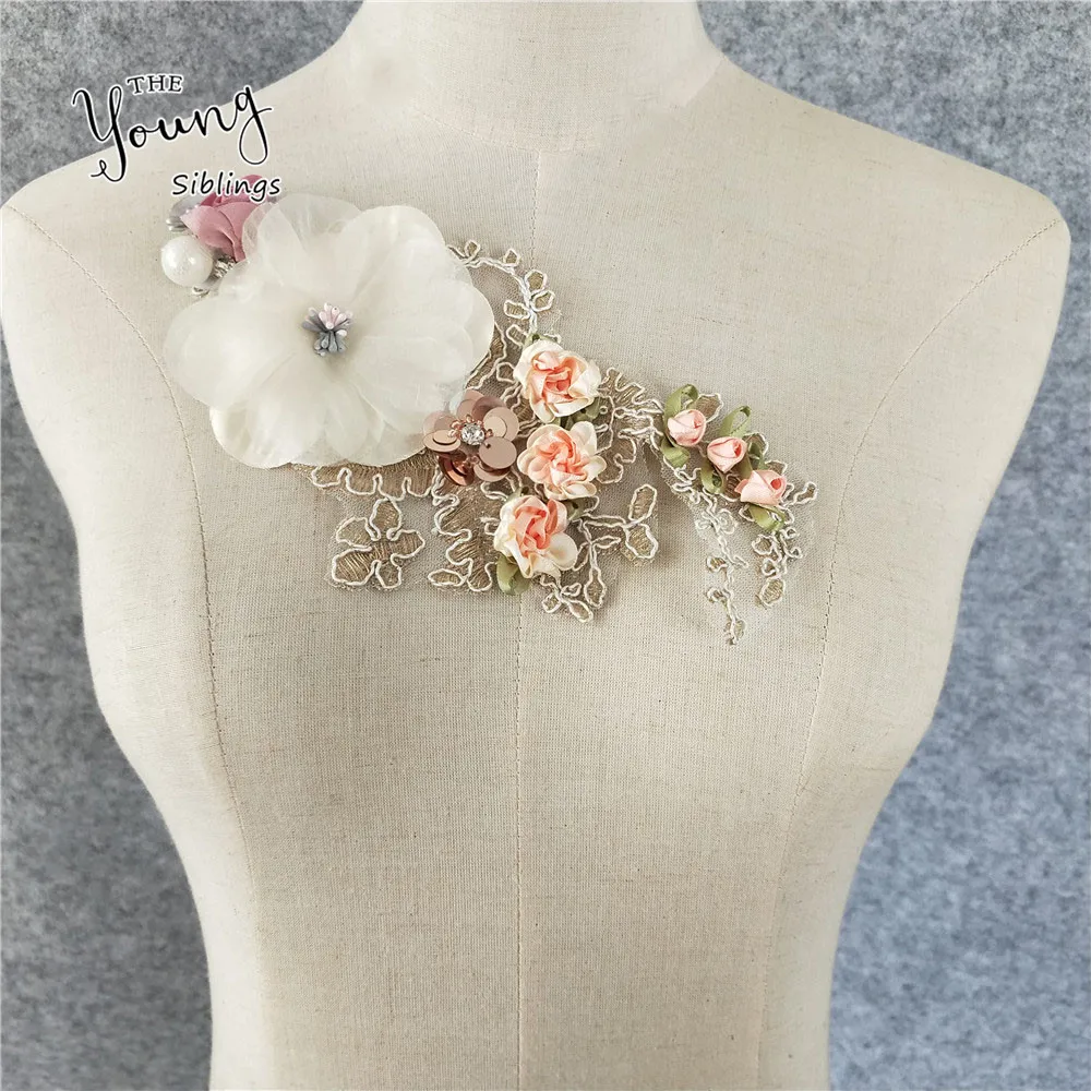 Sequins embroidery 3D flower lace DIY dance performance clothing lace Collar patch Neckline DIY Bridal Wedding dress accessories
Sequins embroidery 3D flower lace DIY dance performance clothing lace Collar patch Neckline DIY Bridal Wedding dress accessories