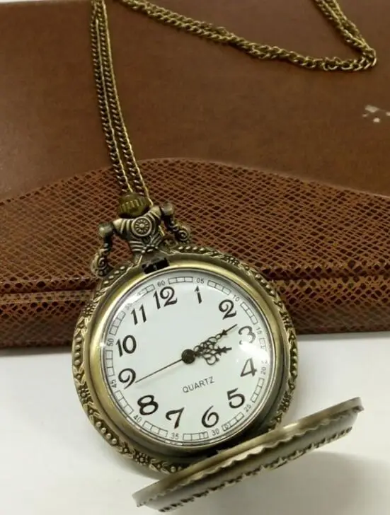 debull quartz pocket watch