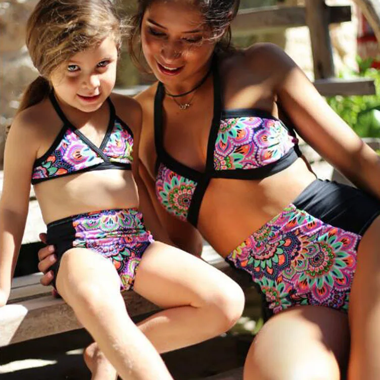 2019 New Arrival European American Style Summer Mom and Daughter Swimwear Matching Outfits Mommy and Me Swimsuit Mere Fille
2019 New Arrival European American Style Summer Mom and Daughter Swimwear Matching Outfits Mommy and Me Swimsuit Mere Fille