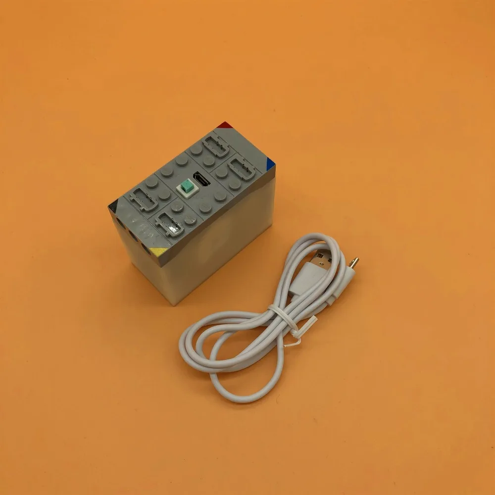 Lithium battery (rechargeable) + 4 remote control Lithium battery can connect 4 PF 8878-1 54599 MOC Building Blocks
Lithium battery (rechargeable) + 4 remote control Lithium battery can connect 4 PF 8878-1 54599 MOC Building Blocks