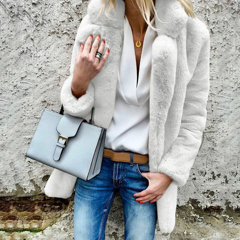 New Women Winter Autumn Sweater Long Sleeves Turn-down Collar Downy Casual Overcoat Fake fur and mixed leather Cardigan Mujer
New Women Winter Autumn Sweater Long Sleeves Turn-down Collar Downy Casual Overcoat Fake fur and mixed leather Cardigan Mujer