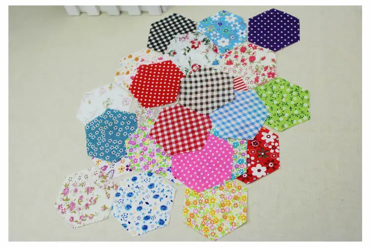 100pcs Mixed Grandmother garden Hexagon cloth 3.8 cm length The Beautiful Patchwork Fabric Patterns quilting tilda Design repeat
100pcs Mixed Grandmother garden Hexagon cloth 3.8 cm length The Beautiful Patchwork Fabric Patterns quilting tilda Design repeat