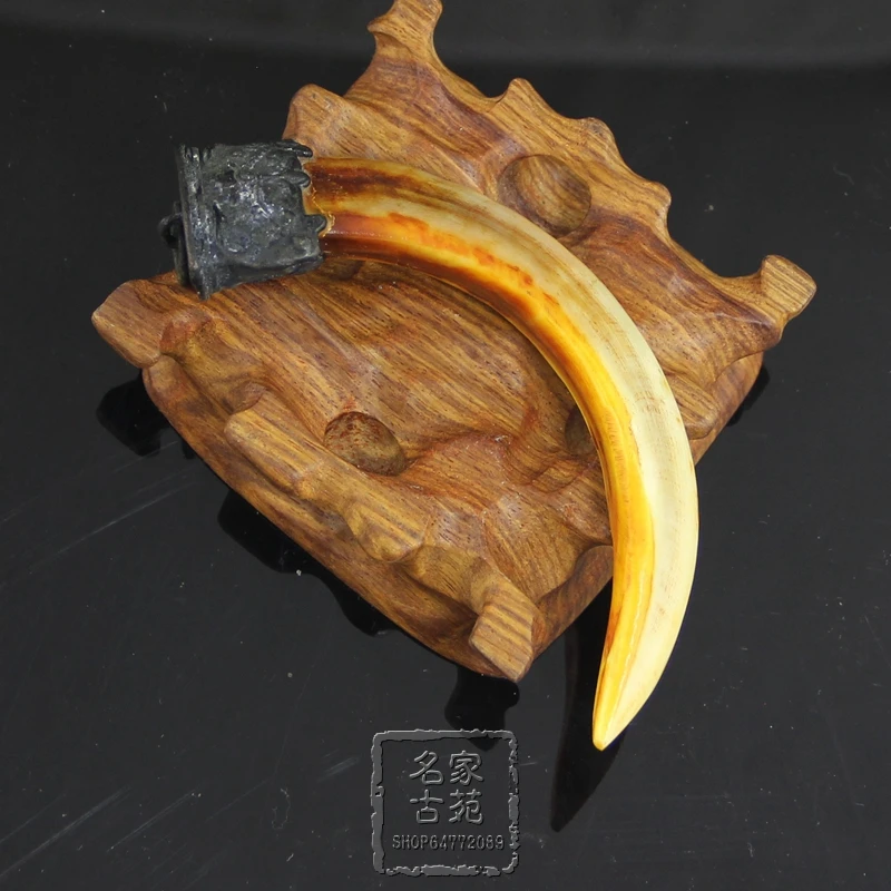Free shipping to do the old antique jewelry accessories bone carving Ivory crafts pendant evil transfer teeth
Free shipping to do the old antique jewelry accessories bone carving Ivory crafts pendant evil transfer teeth