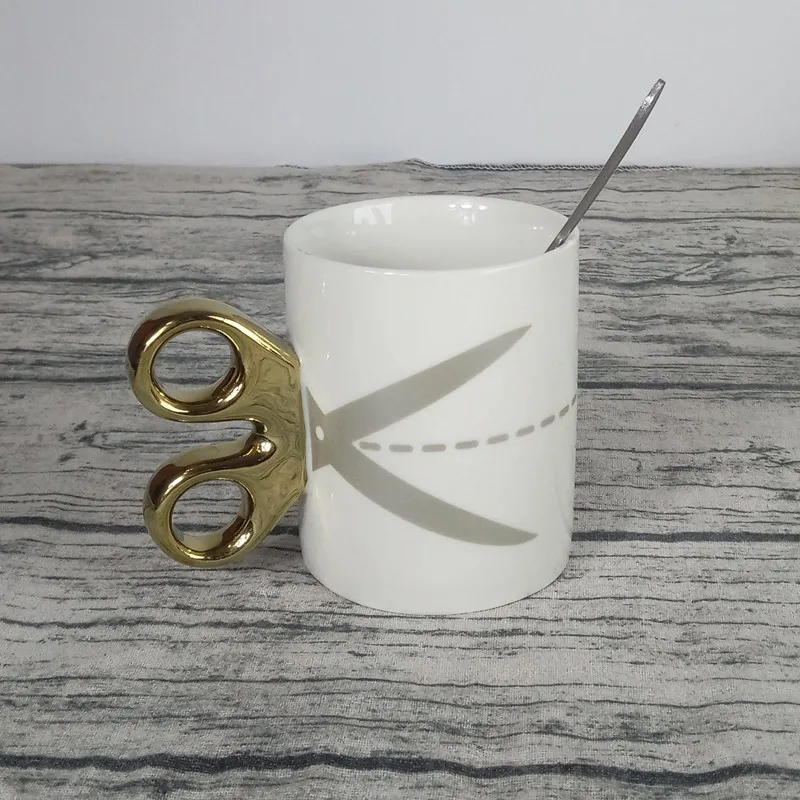 1 Pcs creative scissors cup gold and silver handle ceramic cup coffee milk cup office drinking cup personality gift 7ZDZ775
1 Pcs creative scissors cup gold and silver handle ceramic cup coffee milk cup office drinking cup personality gift 7ZDZ775
