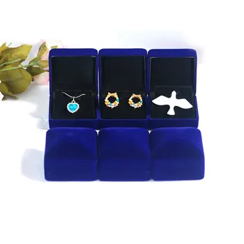 25pcs Blue Velvet jewelry Gift box organizer for Necklace Earrings Ring Charms Brooch badge Box jewelry Display Box 2018 New
25pcs Blue Velvet jewelry Gift box organizer for Necklace Earrings Ring Charms Brooch badge Box jewelry Display Box 2018 New