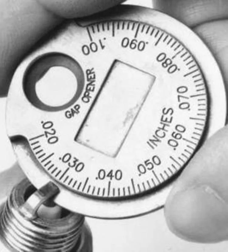 1pc Spark Plug Gap Gauge Tool Measurement Coin-Type 0.6-2.4mm Range Spark Plug Gage
1pc Spark Plug Gap Gauge Tool Measurement Coin-Type 0.6-2.4mm Range Spark Plug Gage