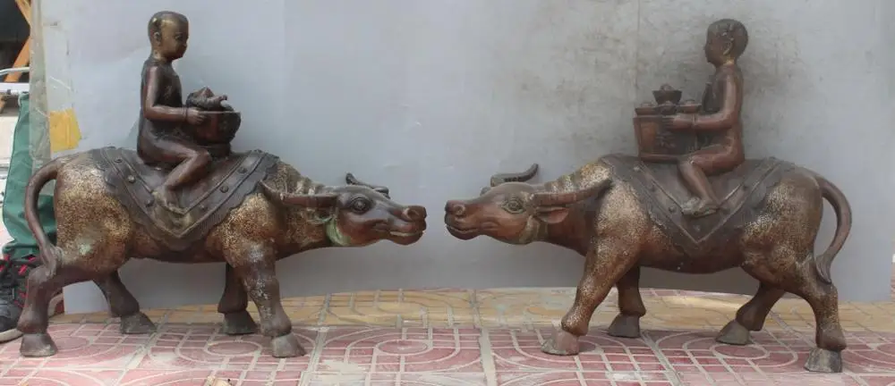 23"China Bronze Gilt Wealth Yuanbao 2 Kid Child Corydon Ride Bull Ox Pair Statue
23"China Bronze Gilt Wealth Yuanbao 2 Kid Child Corydon Ride Bull Ox Pair Statue