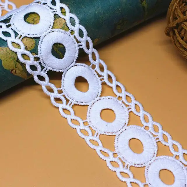 15yards 4.5cm Circle Milk Silk Handmade Lace Trim Fabric Patchwork Material White Lace Ribbon DIY Garment Sewing Accessories
15yards 4.5cm Circle Milk Silk Handmade Lace Trim Fabric Patchwork Material White Lace Ribbon DIY Garment Sewing Accessories