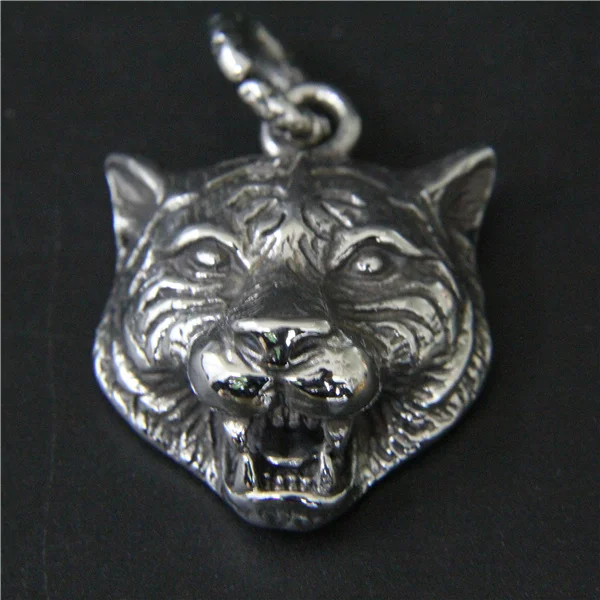 Hot Personal Design Animal Tiger Pendant 316 Stainless Steel Fashion Biker Cool Pendant
Hot Personal Design Animal Tiger Pendant 316 Stainless Steel Fashion Biker Cool Pendant