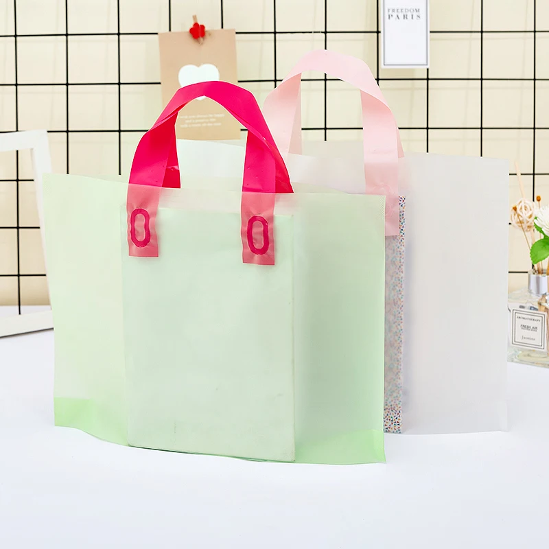 50pcs/lot High-grade Transparent Thick green Plastic Carry Bag Plastic Shopping Bags With Handle Shopping Gift Packaging Bags
50pcs/lot High-grade Transparent Thick green Plastic Carry Bag Plastic Shopping Bags With Handle Shopping Gift Packaging Bags