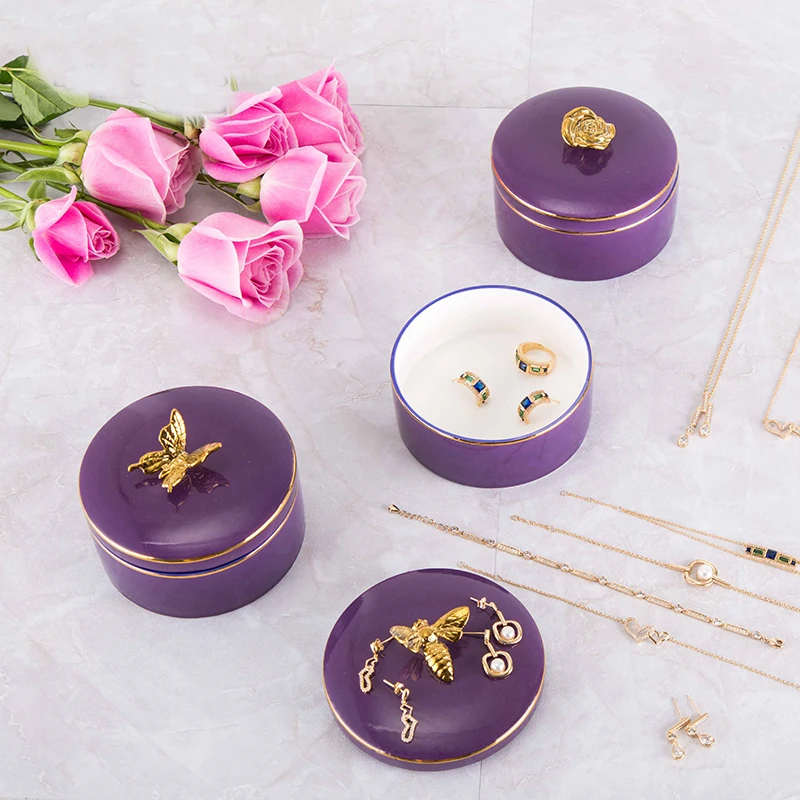 Ins figures Nordic gold bird ceramic Statue Figurine Miniture animal Home decor storage bottles jar pot jewelry box Decoration
Ins figures Nordic gold bird ceramic Statue Figurine Miniture animal Home decor storage bottles jar pot jewelry box Decoration