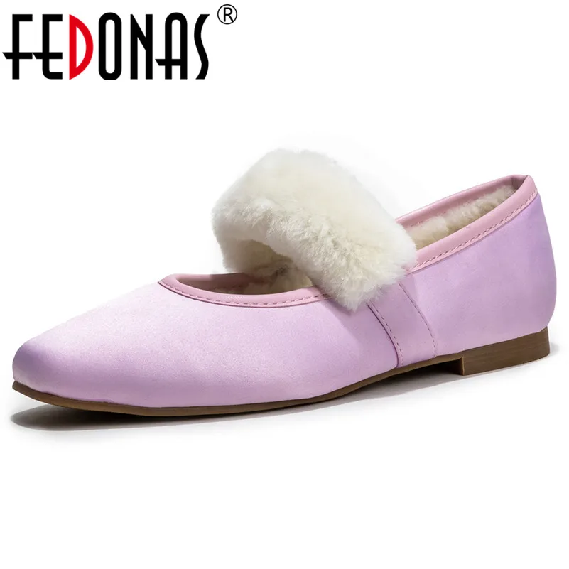 FEDONAS Fashion New Spring Wedding Party Shoes Woman Cute Mary Jane Low Heels Elegant Silk Pumps Ladies New Shoes Woman
FEDONAS Fashion New Spring Wedding Party Shoes Woman Cute Mary Jane Low Heels Elegant Silk Pumps Ladies New Shoes Woman