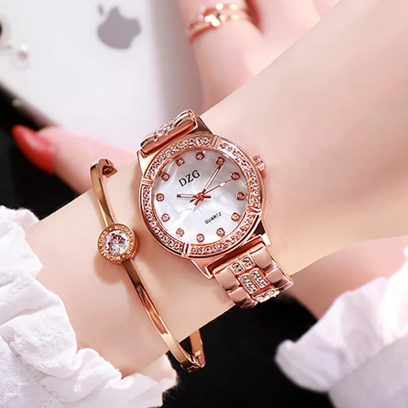 Luxury Diamond Watch Women Rose Gold Watches For Women Steel Belt Quartz Crystal Wristwatch Designer Ladies Casual Watch 2019
Luxury Diamond Watch Women Rose Gold Watches For Women Steel Belt Quartz Crystal Wristwatch Designer Ladies Casual Watch 2019