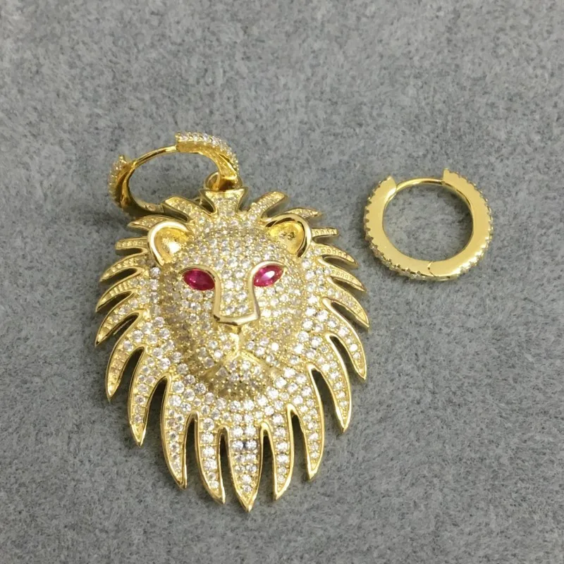 Fits Monaco Jewelry with Charm Ladies Earrings Couple Party Gift 925 Sterling Silver Micro Inlaid Zircon Lion Earrings
Fits Monaco Jewelry with Charm Ladies Earrings Couple Party Gift 925 Sterling Silver Micro Inlaid Zircon Lion Earrings