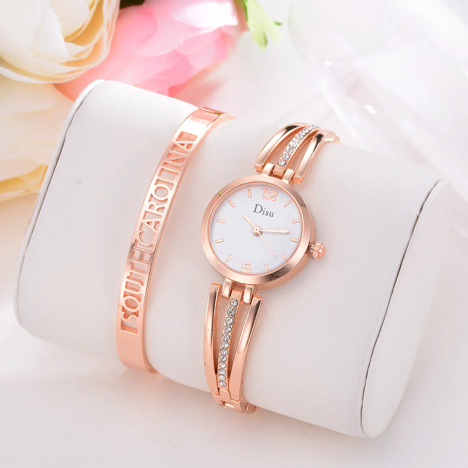 Women Bracelet Watches 2019 New Light Luxury Girl Temperament Watch Bracelet Set Chain Watch Birthday Gift
Women Bracelet Watches 2019 New Light Luxury Girl Temperament Watch Bracelet Set Chain Watch Birthday Gift