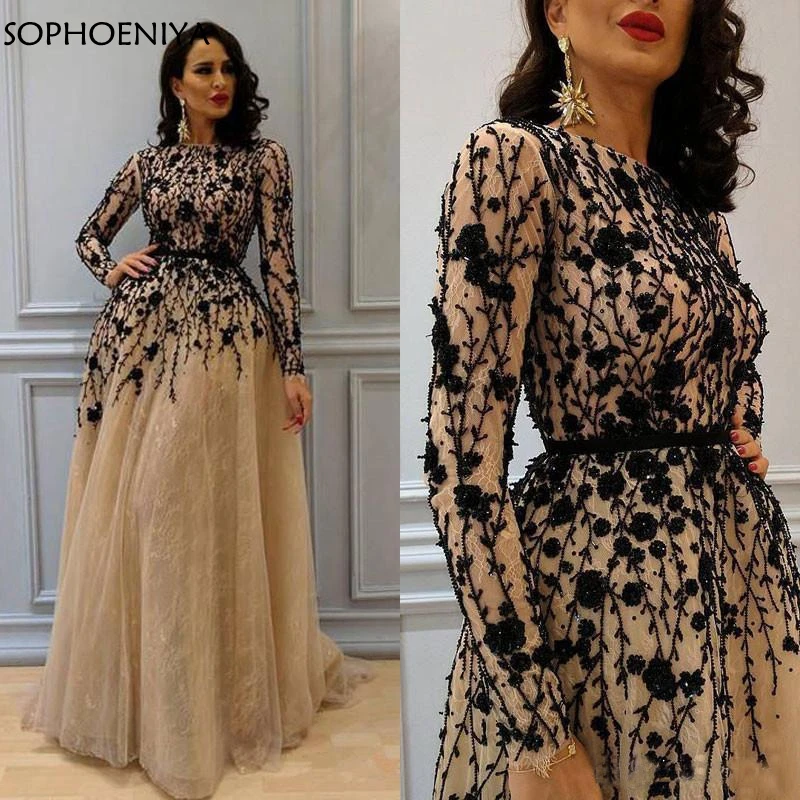 New Arrival Long sleeve evening dresses 2019 Champagne Lace Evening gowns Black Crystals Beading Formal dress Party abendkleider
New Arrival Long sleeve evening dresses 2019 Champagne Lace Evening gowns Black Crystals Beading Formal dress Party abendkleider