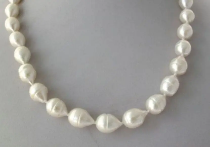 Free Shipping >>>>> 18'' HUGE SOUTH SEA 11-13MM WHITE BAROQUE PEARL NECKLCE 14K GOLD CLASP
Free Shipping >>>>> 18'' HUGE SOUTH SEA 11-13MM WHITE BAROQUE PEARL NECKLCE 14K GOLD CLASP