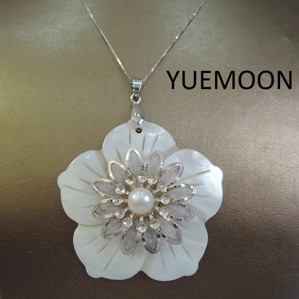 100% nature freshwater pearl pendant necklace ,925 silver chain-55 mm FLOWER shape ROUND pearl pendant necklace
100% nature freshwater pearl pendant necklace ,925 silver chain-55 mm FLOWER shape ROUND pearl pendant necklace