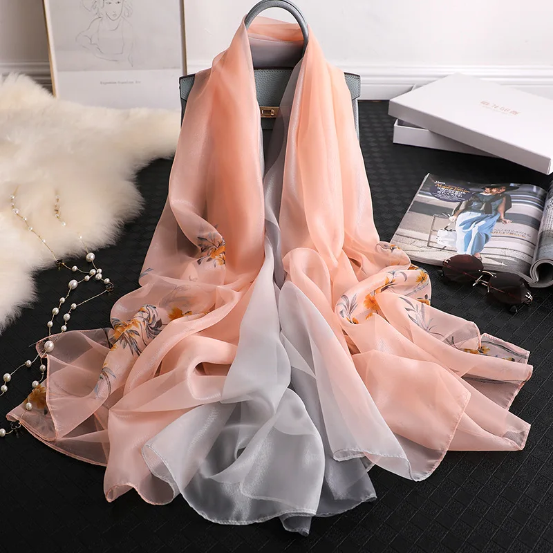 2019 New Silk Scarf Women's Flowers Scarves Summer Foulard Female Designer Shawl Wrap Fashion Neck Bandana Hijabs Pashmina
2019 New Silk Scarf Women's Flowers Scarves Summer Foulard Female Designer Shawl Wrap Fashion Neck Bandana Hijabs Pashmina