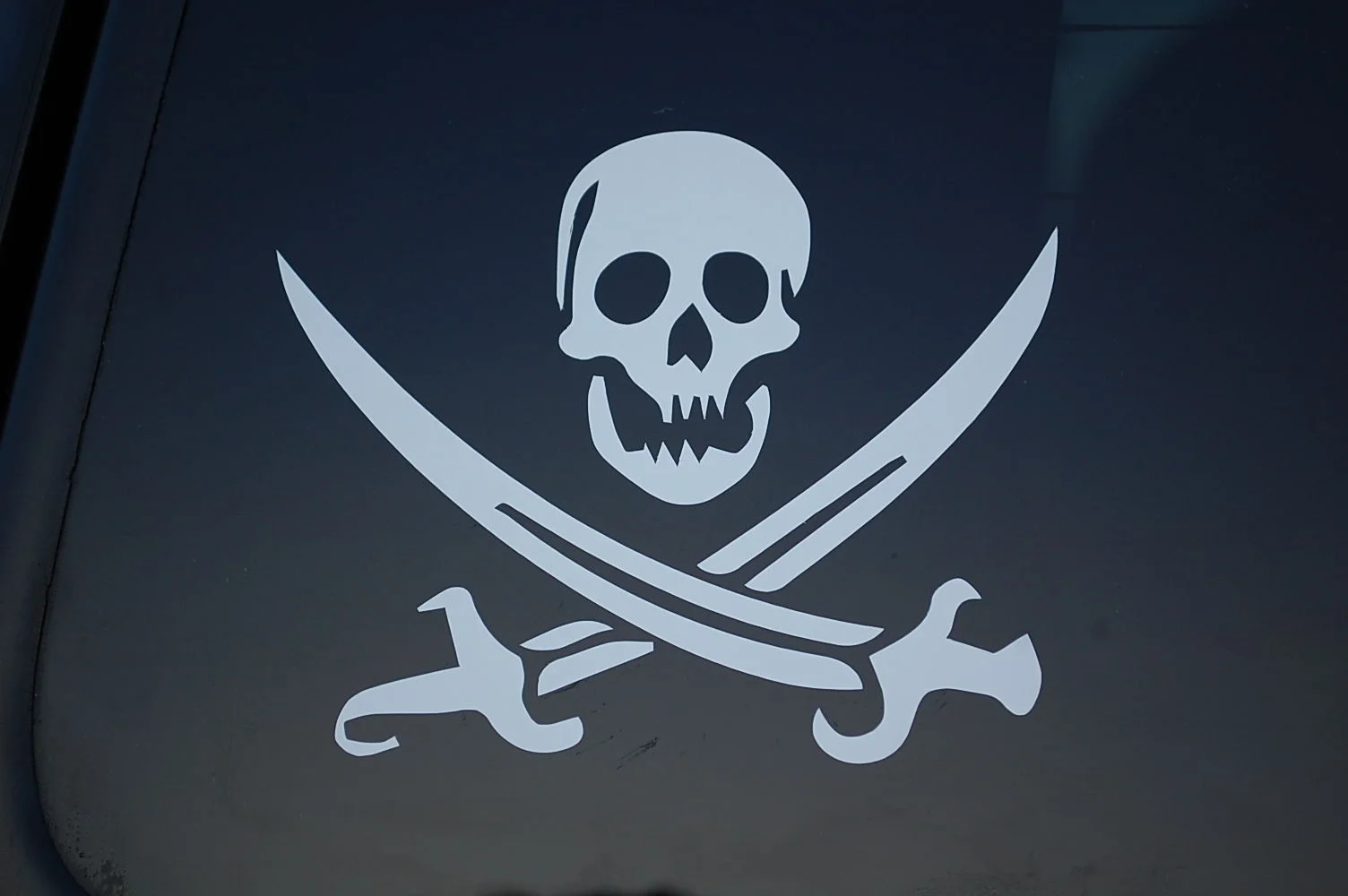 For Pirate Flag Vinyl Sticker Decal (V183) Pirates Jolly Roger Skull Crossbones JDM Car Styling
For Pirate Flag Vinyl Sticker Decal (V183) Pirates Jolly Roger Skull Crossbones JDM Car Styling