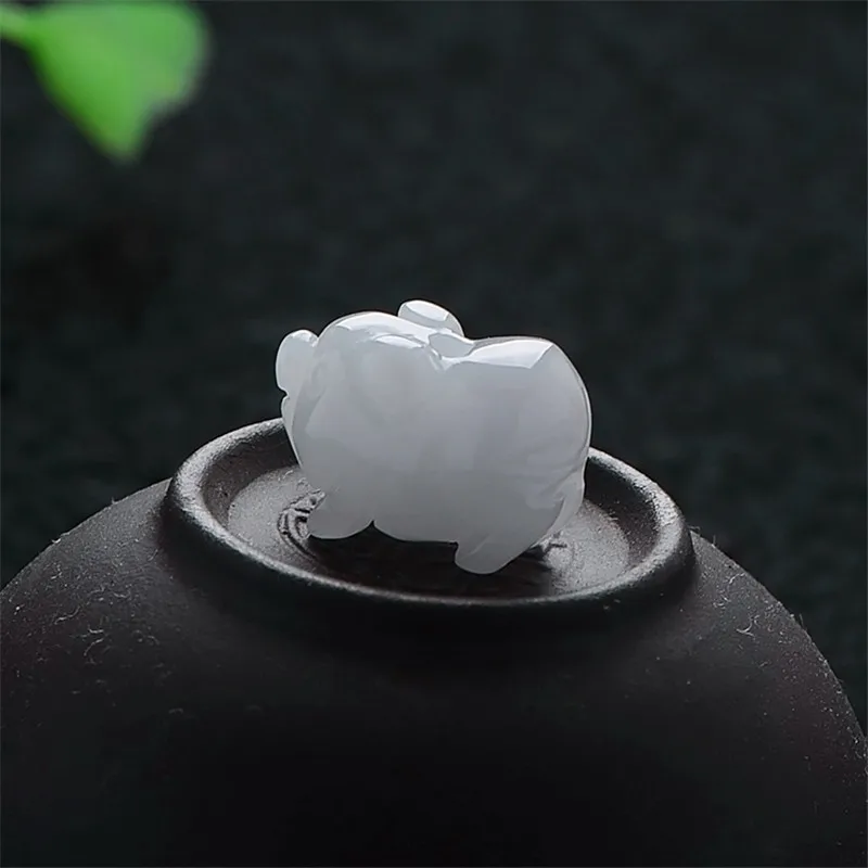 Emerald pig necklaces & pendants Jade fine jewelry Ciondolo della giada Fashion Necklace Colgante de jade Charm free shipping
Emerald pig necklaces & pendants Jade fine jewelry Ciondolo della giada Fashion Necklace Colgante de jade Charm free shipping