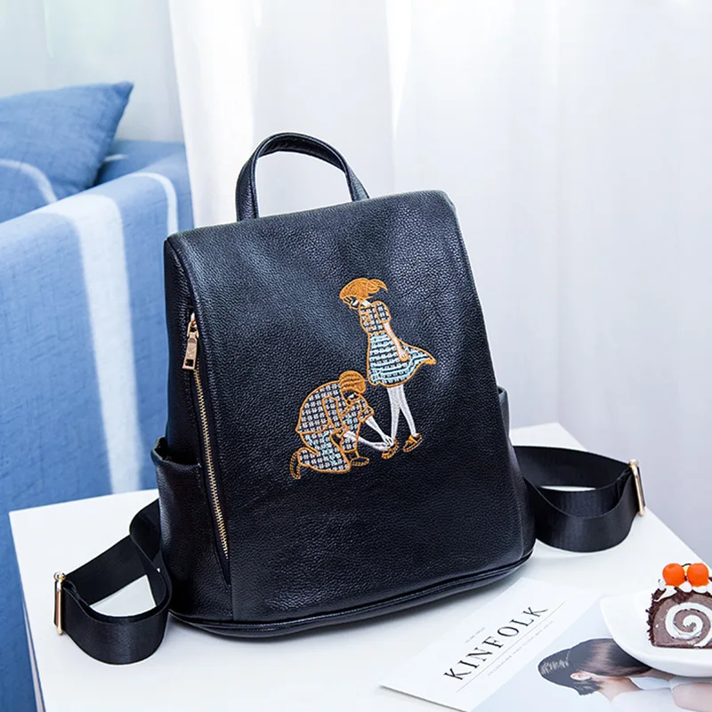 Couple embroidered cowhide shoulder bag female genuine leather Korean version 2019 new multi-functional fashionable personality
Couple embroidered cowhide shoulder bag female genuine leather Korean version 2019 new multi-functional fashionable personality