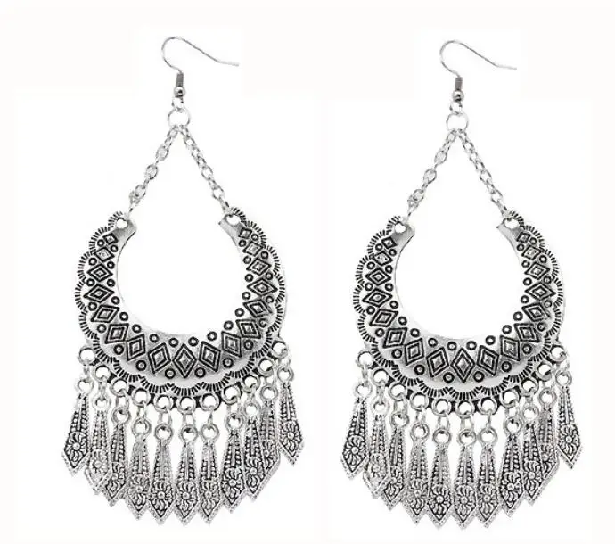 New SPX6986 Fashion Charms Round Style Stud Earring silver tassel triangle earrings for Women Jewelry
New SPX6986 Fashion Charms Round Style Stud Earring silver tassel triangle earrings for Women Jewelry