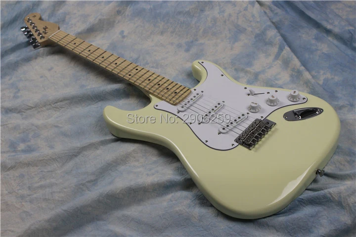 hot sale cream strat electric guitar, chrome hardware,22 frets maple fingerboard, factory direct
hot sale cream strat electric guitar, chrome hardware,22 frets maple fingerboard, factory direct