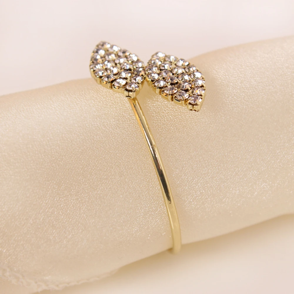 Crystal Diamond Napkin Ring, Clover Napkin Buckle, Wedding Banquet Party, Table Decoration, Home Decoration, 50Pcs per Lo
Crystal Diamond Napkin Ring, Clover Napkin Buckle, Wedding Banquet Party, Table Decoration, Home Decoration, 50Pcs per Lo