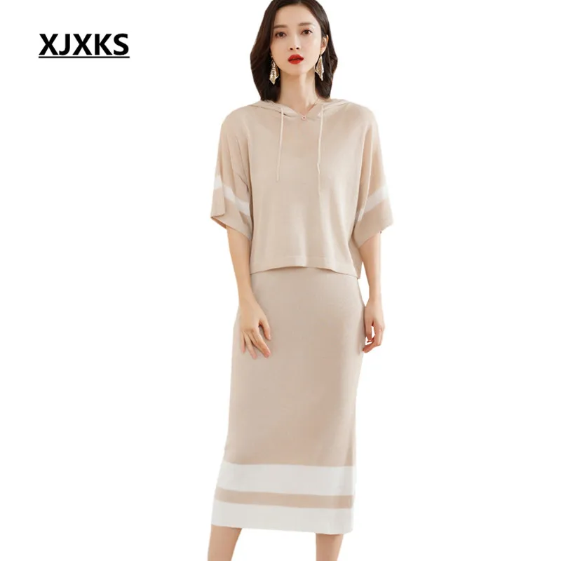 XJXKS Women's two-piece set 2019 spring summer new fashion hooded collar top + elastic skirt comfortable casual women's clothing
XJXKS Women's two-piece set 2019 spring summer new fashion hooded collar top + elastic skirt comfortable casual women's clothing