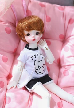 BJD doll hair wigs brown yellow Imitation mohair short wigs for 1/3 1/4 1/6 BJD DD SD MDD YOSD doll natural small curly wigs
BJD doll hair wigs brown yellow Imitation mohair short wigs for 1/3 1/4 1/6 BJD DD SD MDD YOSD doll natural small curly wigs