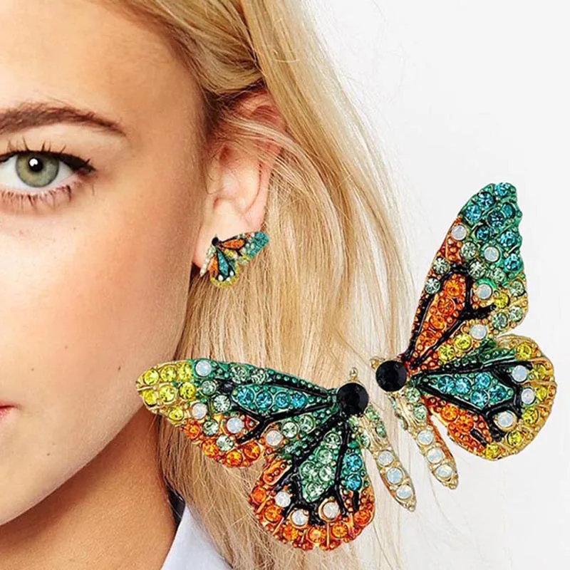 2019 New European And American Fashion Personality Short Butterfly Ear Nail Color Drill Accessory Ear Stainless Steel Stud Earri
2019 New European And American Fashion Personality Short Butterfly Ear Nail Color Drill Accessory Ear Stainless Steel Stud Earri