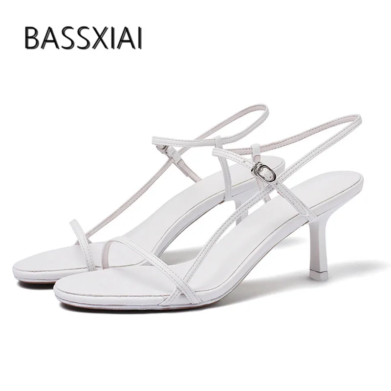 2019 Chic Design Gladiator Sandals Woman Open Toe Cross Strap White Red Real Leather High Heel Shoes Women Party Shoes
2019 Chic Design Gladiator Sandals Woman Open Toe Cross Strap White Red Real Leather High Heel Shoes Women Party Shoes