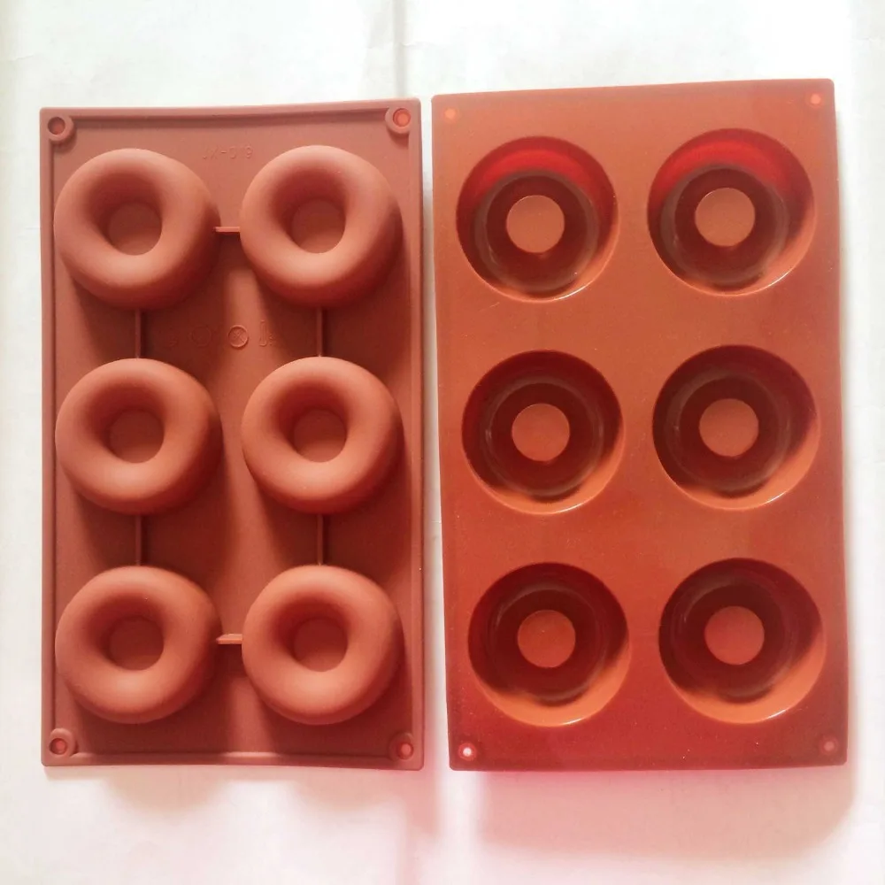 6 Cavity Savarin Doughnut Donut SILICONE mold Baking Pan, cake chocolate fimo soap MOULD 29.7*17.4*2.2cm
6 Cavity Savarin Doughnut Donut SILICONE mold Baking Pan, cake chocolate fimo soap MOULD 29.7*17.4*2.2cm